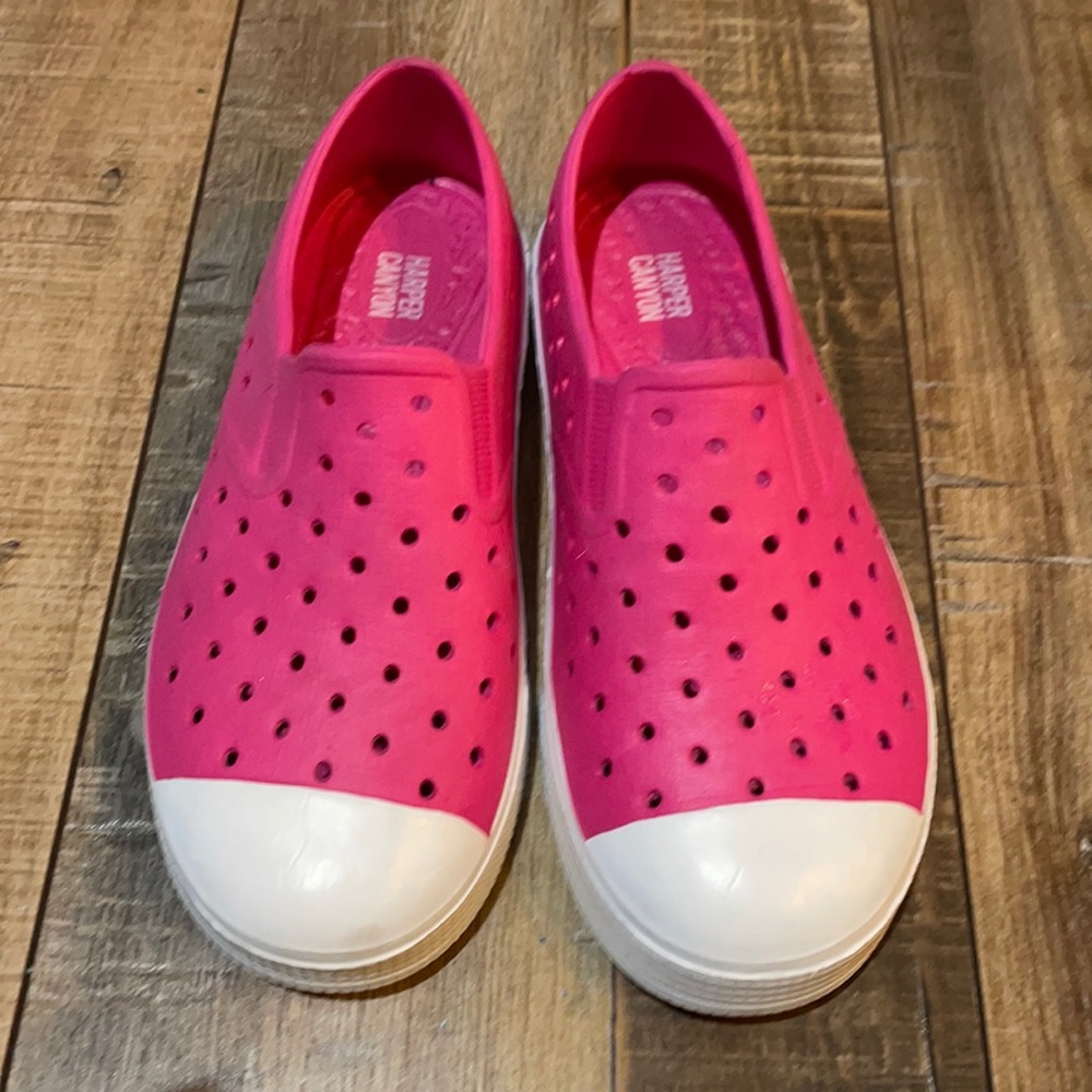 Girls Harper Canyon pink shoes